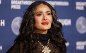 Slavna glumica zamalo pala: Visoke potpetice napravile problem Salmi Hayek