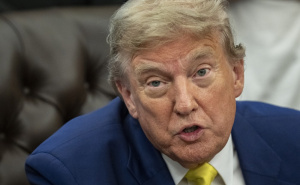 Trump nametnuo 30 posto carine na robu iz EU i Meksika