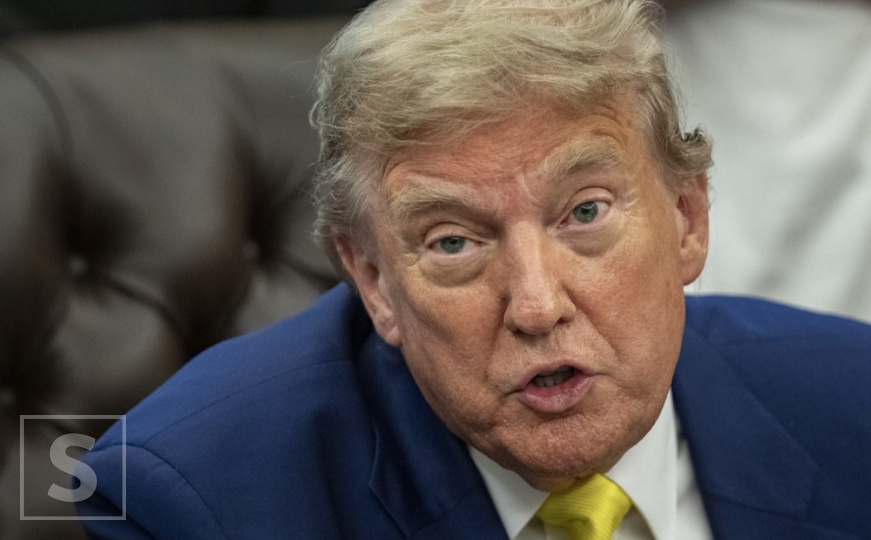 Trump nametnuo 30 posto carine na robu iz EU i Meksika