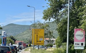 Građani se žale na gužve prema Mostaru, iz Cesta FBiH poručuju: "Semafori nisu uzrok"