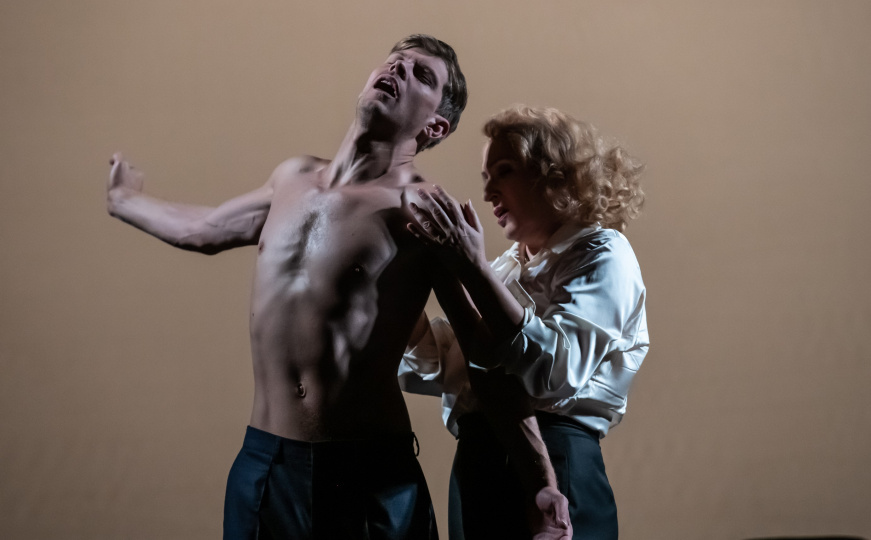 Marlene Dietrich oživljava na sceni Budve: Predstava Harisa Pašovića stiže na festival "Grad teatar"