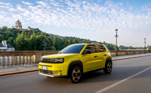 Fiat predstavio prvi automobil s dijelovima od reciklirane ambalaže za piće