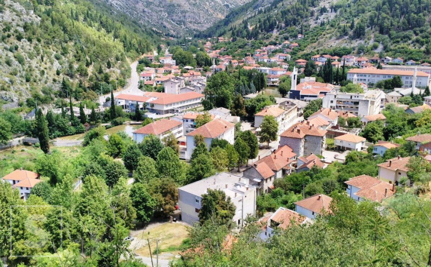 Dragan Bursać: "Kako su Bošnjaci postali potlačeni narod u vlastitoj zemlji – slučaj Stolac"