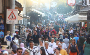 Grad tihe magije u predvečerje: Pogledajte kako su danas izgledale prepune ulice Sarajeva