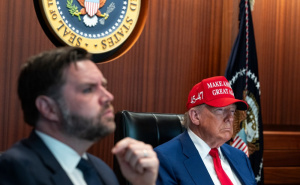 Tvrdi da je lažno: Trump podnio tužbu zbog izvještaja o pismu Epsteinu, traži odštetu
