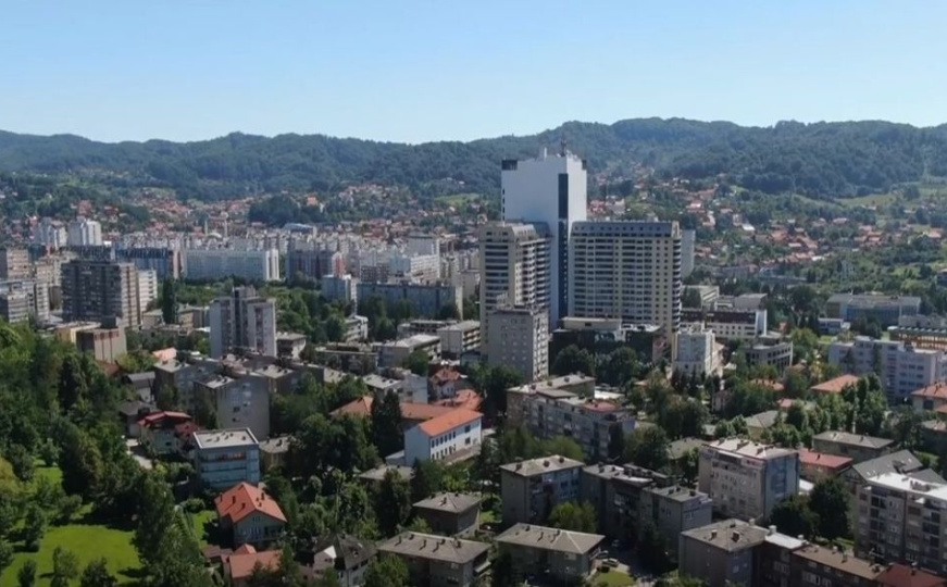 Tuzlanka upozorava roditelje: "Nepoznati muškarac je pratio i dirao moje dijete (10) u marketu"