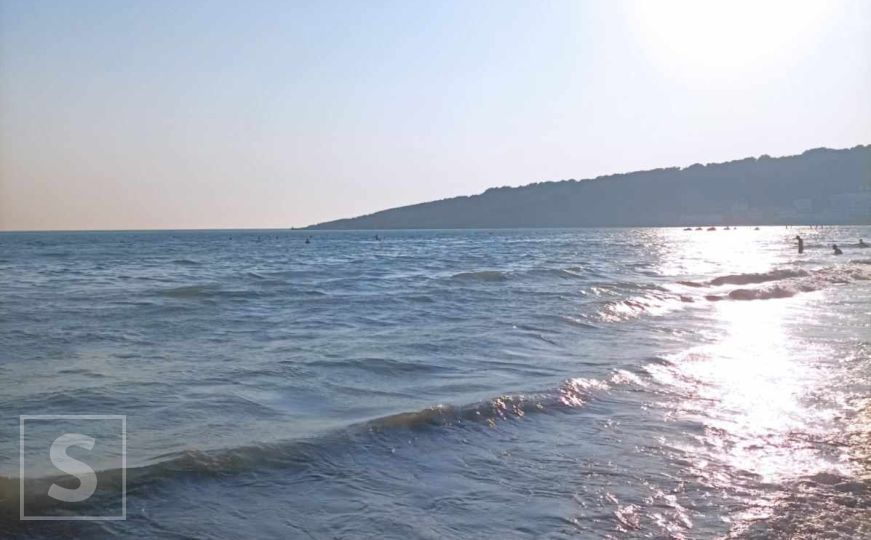 Ulcinj: Spašene dvije žene iz BiH koje nisu mogle doplivati do obale usljed jakih struja