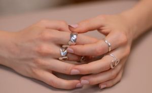 Ljetni vodič za nakit: Šta nositi u moru, a šta ostaviti kod kuće