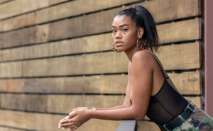 Amber Mark - Sweet Serotonin