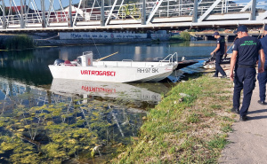 Nakon potonuća glisera: Nastavlja se intenzivna potraga za nestalom osobom u ušću Neretve