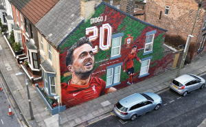 Mural u čast tragično preminule braće Jota oslikan u blizini stadiona Anfield