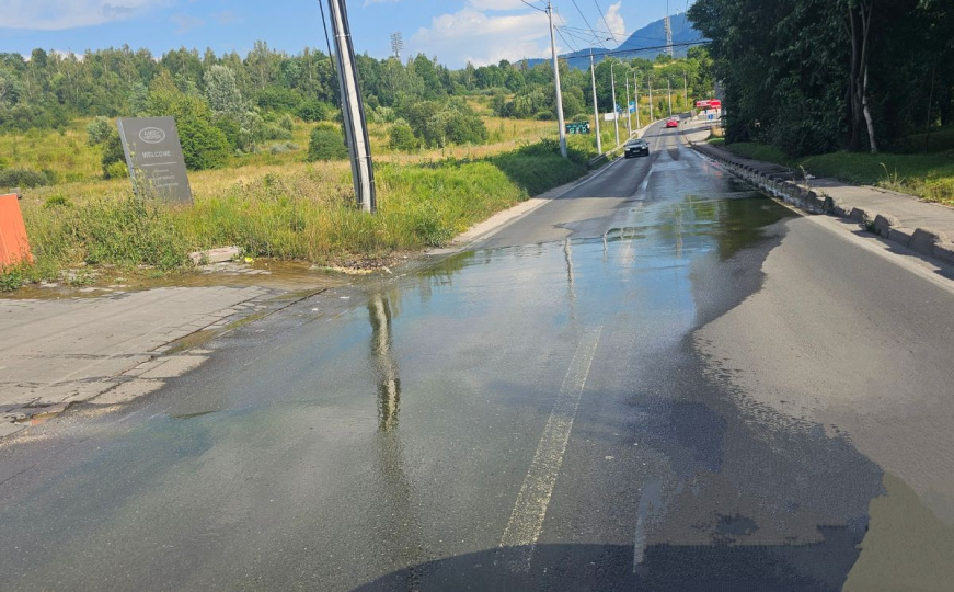 Građani Sarajeva kritikuju ViK: 'Prijete nam redukcijama, a voda svakodnevno teče ulicama'