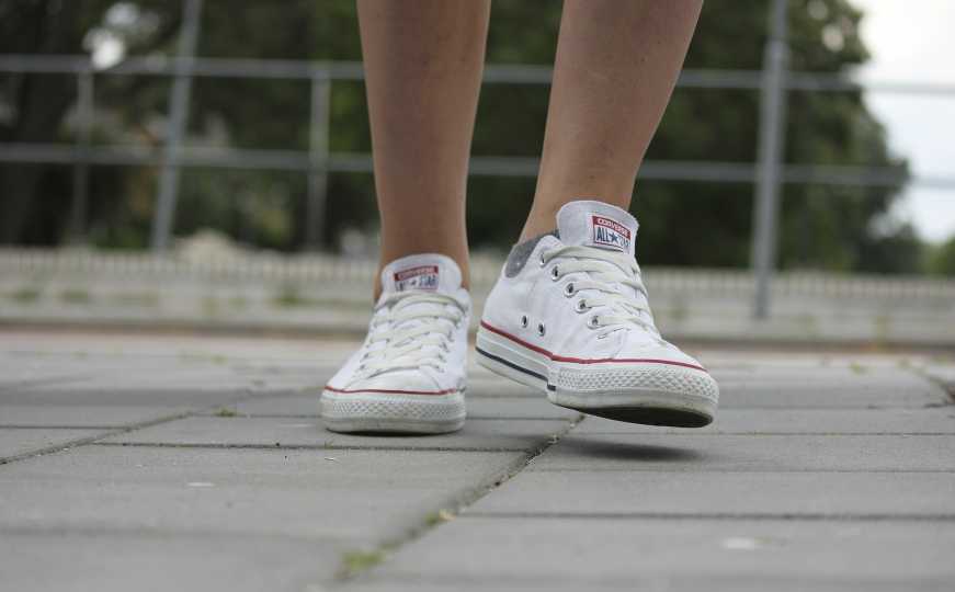 Znate li za šta služi posljednja rupica na tenisicama?