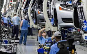 Automobilski div potonuo u minus: Evo koliko su izgubili zbog Trumpovih carina