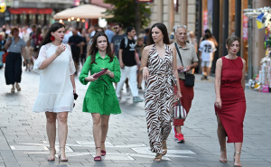 Prelijepa noć u Sarajevu: Osmijesi, muzika i večernja čarolija na ulicama grada