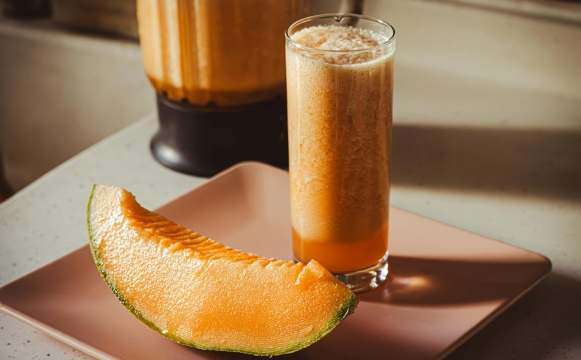 Hladan zagrljaj ljeta: Osvježavajući sok od dinje i mente