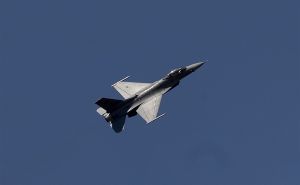 Rijetki kadrovi: Španski fotograf snimio trenutak udara ptice u borbeni avion