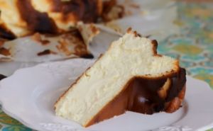 Fenomenalan recept za kolač: Evo kako možete napraviti "Basque cheesecake"