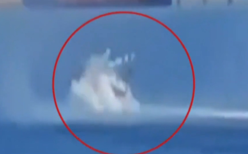 Grčka se bori s požarima: Vatrogasni helikopter pao u more tokom akcije gašenja