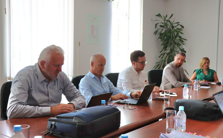 Raspravljano o tri ključna nacrta zakona: Održana sjednica Ekonomsko-socijalnog vijeća KS