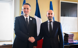 Bećirović u Parizu: Očuvanje Ustavnog suda i Ureda visokog predstavnika ključno za mir u BiH