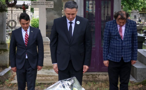Bećirović u Parizu odao počast i položio cvijeće na grob počasne građanke Sarajeva Susan Sontag