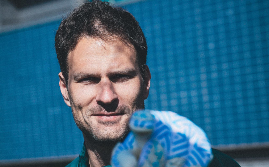 Fabrizio Romano javlja da je sve gotovo: Asmir Begović potpisao za nekadašnjeg prvaka Engleske