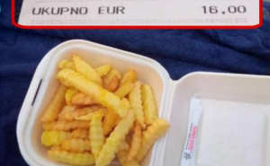 Bezobrazno visoke cijene: Mala porcija pomfrita u priobalnom mjestašcu košta čak 8 eura