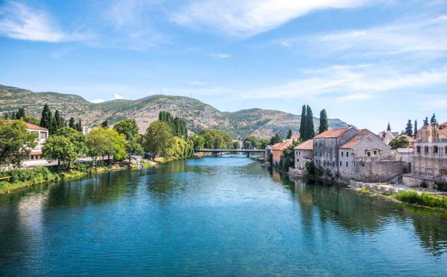 Skriveni dragulj Europe i netaknuti raj u BiH: Ovaj grad je idealan ako tražite bijeg i mirni odmor