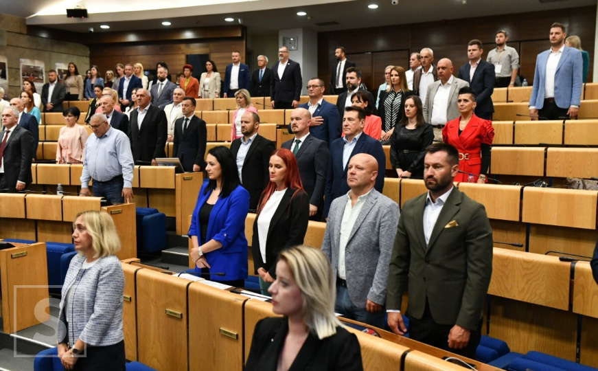 Dom naroda PFBiH podržao pravo porodilja na prisustvo pratnje tokom trajanja poroda