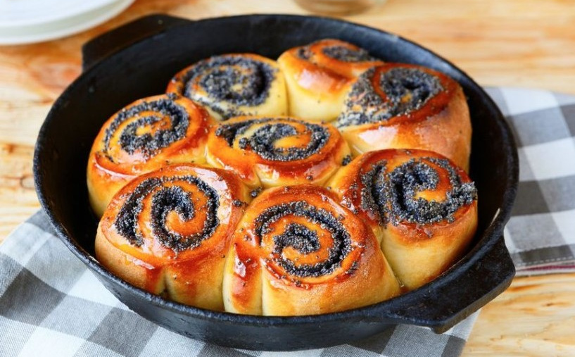 Raspoloženi ste za slatki doručak? Probajte ove rolnice s makom