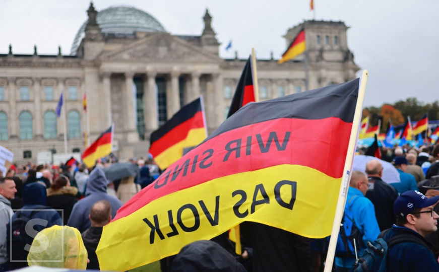 Njemačka agencija: Hitler je sada “šef”, među mladima opet “kul” biti nacist