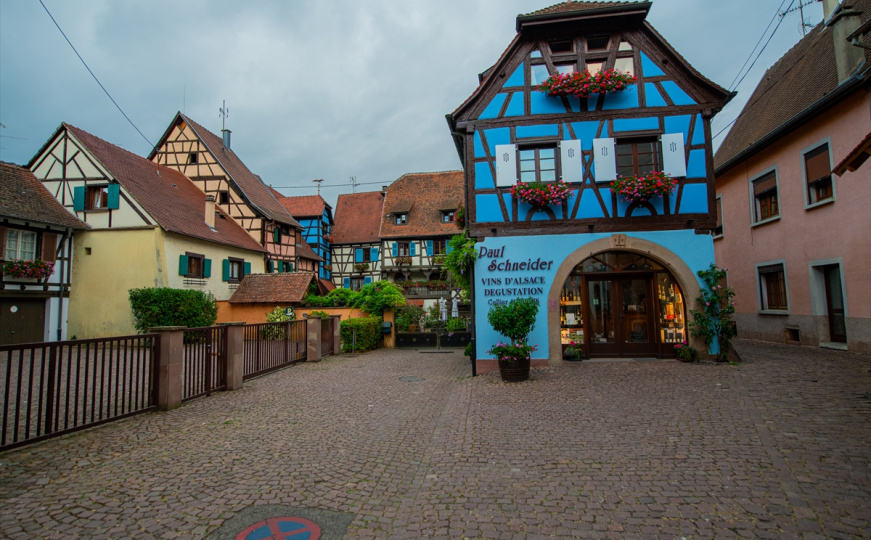 Je li ovo najljepše selo u Europi? Kuće ukrašene cvijećem, turiste privlači bajkovitim šarmom