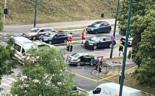 Saobraćajna nesreća na Alipašinom polju: Tri osobe povrijeđene