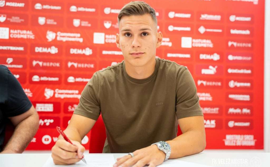 FK Velež se pojačao mladim nogometašem iz Hrvatske: Andro Babić potpisao ugovor za Rođene