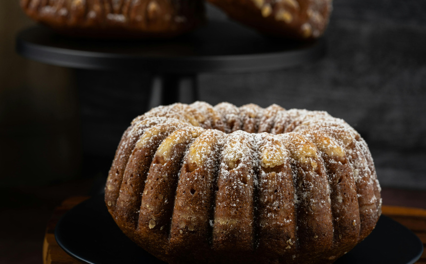 Zdravi kuglof s jabukama, zobenim pahuljicama i cimetom: Savršen desert bez grižnje savjesti