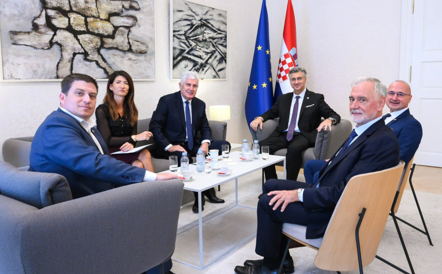 Čović i Plenković susreli se na Banskim dvorima: Pogledajte o čemu su razgovarali