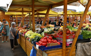 Plate porasle 15, potrošačka korpa 3.180 KM: Kako preživjeti pola mjeseca?