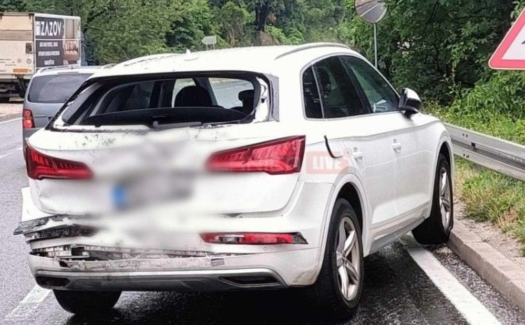 Nesreća u BiH: Dok je otac gasio požar, kamion se zabio u njegovo vozilo u kojem je bila kćerka (4)