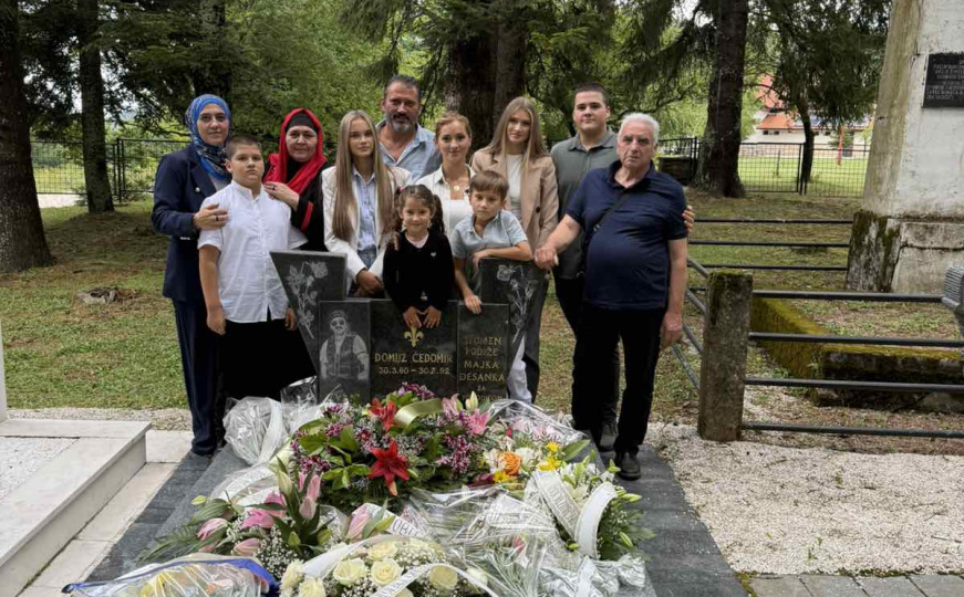 Heroj Igmana: Obilježena 33. godišnjica pogibije Čedomira Domuza