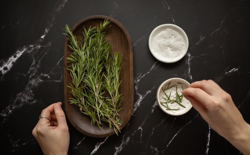 Pravilan način čuvanja ruzmarina: Grančice mogu trajati cijelu godinu