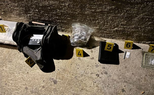 Uspješna policijska akcija: U Tešnju pronađeno više od 3 kg droge i 2 eksplozivne naprave