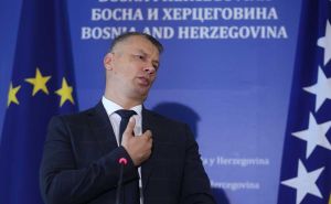 Sud BiH Nešiću vratio pasoš: Iako je pod mjerama zabrane, otputovao na godišnji odmor u Crnu Goru