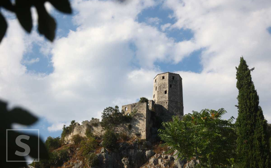 Počitelj: Historijski grad na brdima iznad Neretve, u kojem svaki kamen ima svoju priču