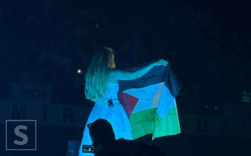 Senidah u prepunoj Skenderiji podigla zastavu Palestine: "Njih ne smijemo zaboraviti"