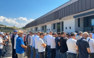 Na groblju Vlakovo: Klanjana dženaza tragično stradaloj doktorici Aidi Softić