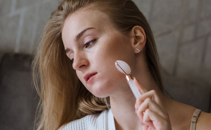 Zaboravite na skupe kreme i serume: Ovo je zlatna trojka zbog koje će vam koža izgledati bolje