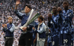 Tottenham ostaje bez svog heroja: Son Heung-min se oprostio pred punim stadionom