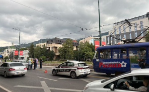Udes u Sarajevu: Obustavljen tramvajski saobraćaj
