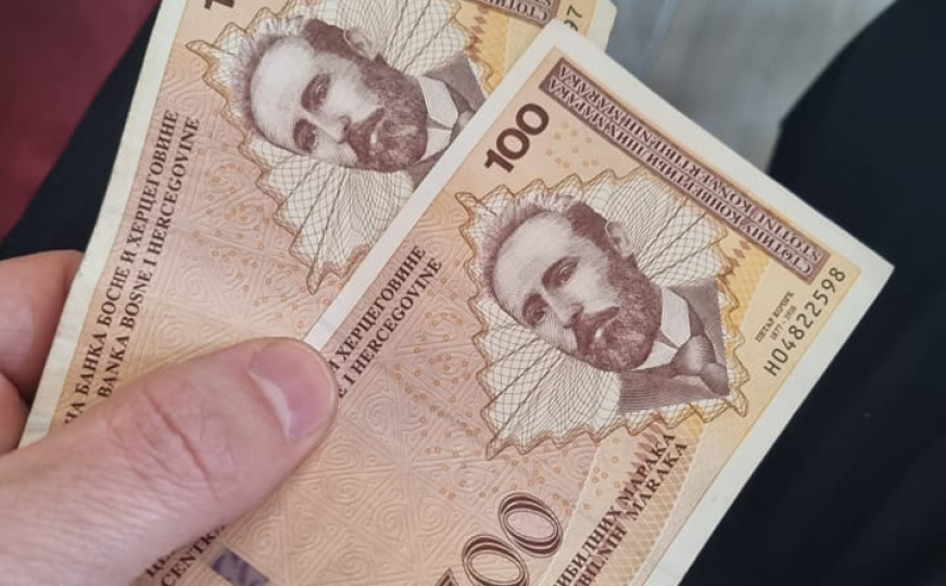 Danas isplata penzija za juli: Više od 450.000 korisnika dobit će i novčani dodatak